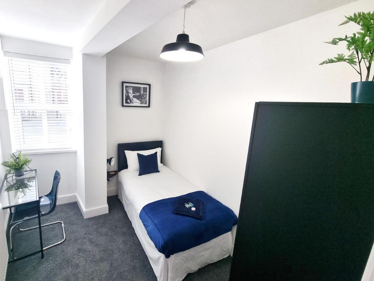 Stylish 2 Bed Apartment With Free Parking, Wifi Colchester Eksteriør billede